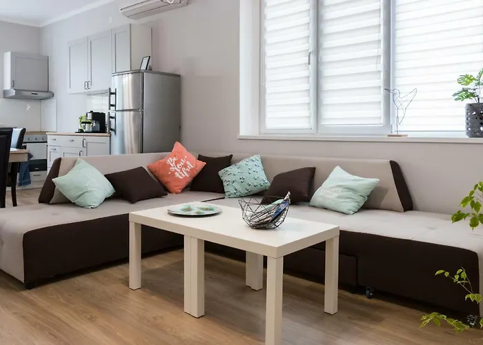 Bright And Cozy 2bd Flat In Centre By Flat Mаnager 公寓 普罗夫迪夫